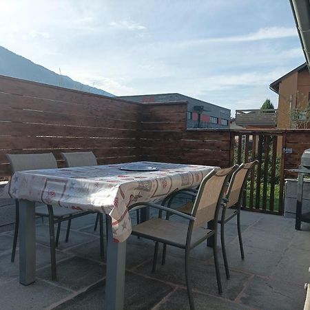 Joli Appart Terrasse Et Jardinet Albertville Esterno foto